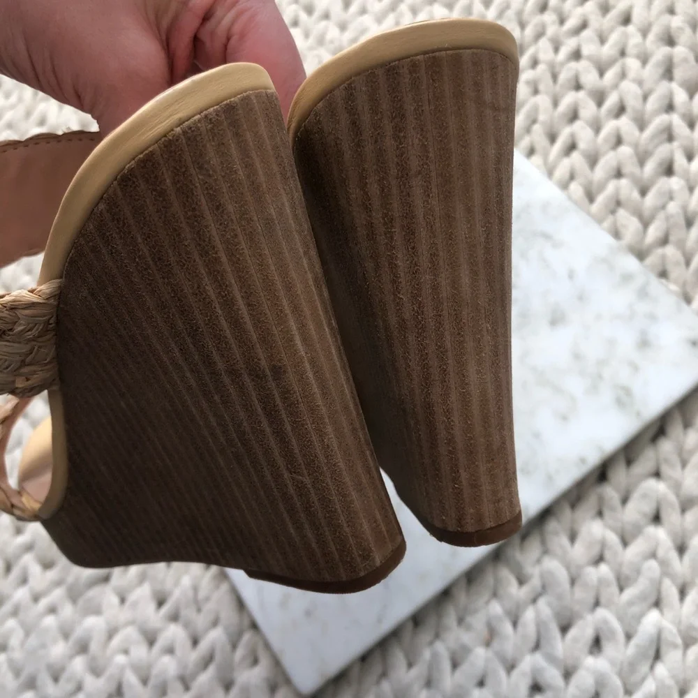 Woven Straw Double-Band Wedge Sandals - Beige